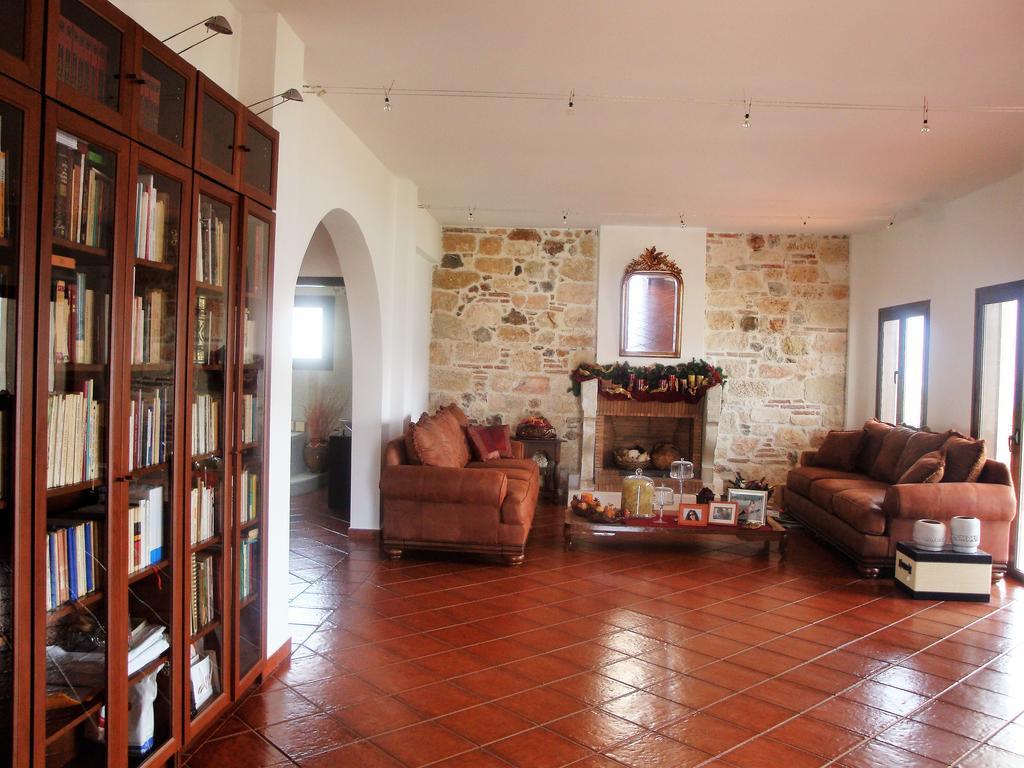 Waterfront Mediterranean Villa Skroponeria Екстериор снимка
