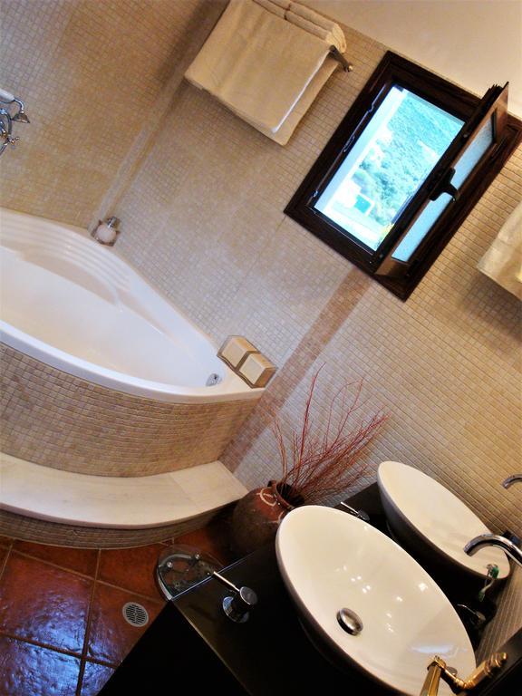 Waterfront Mediterranean Villa Skroponeria Екстериор снимка