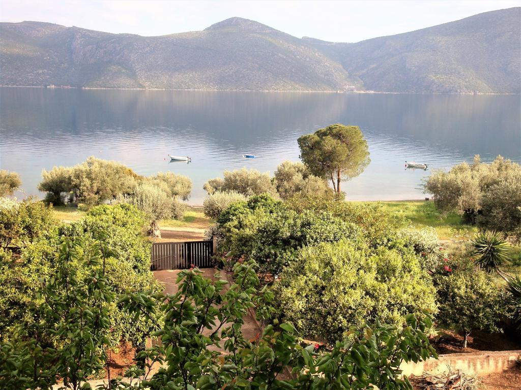 Waterfront Mediterranean Villa Skroponeria Екстериор снимка