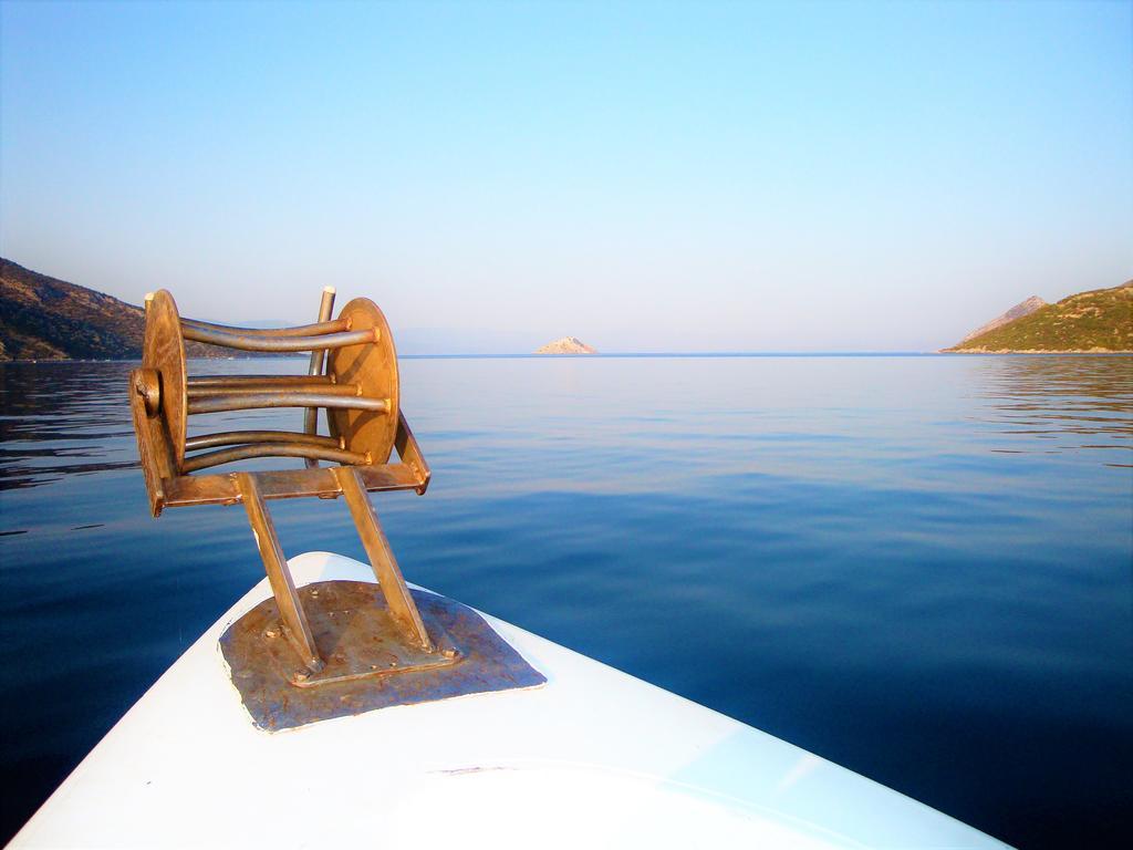 Waterfront Mediterranean Villa Skroponeria Екстериор снимка