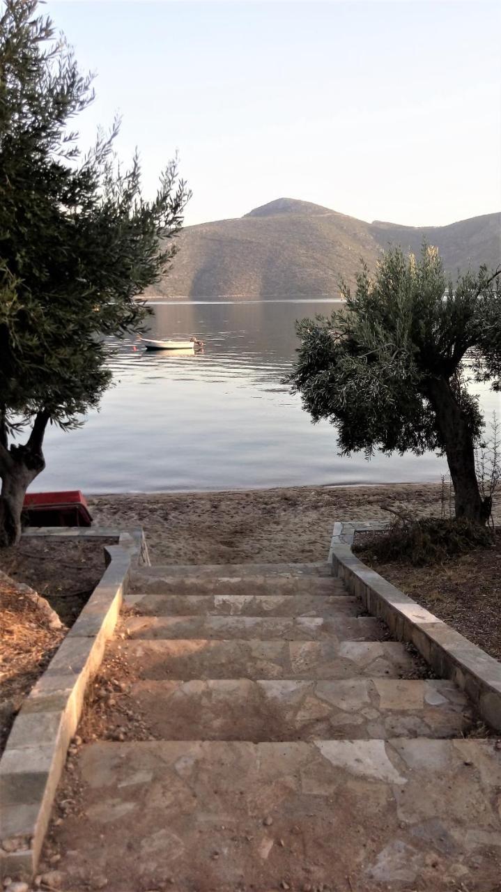 Waterfront Mediterranean Villa Skroponeria Екстериор снимка