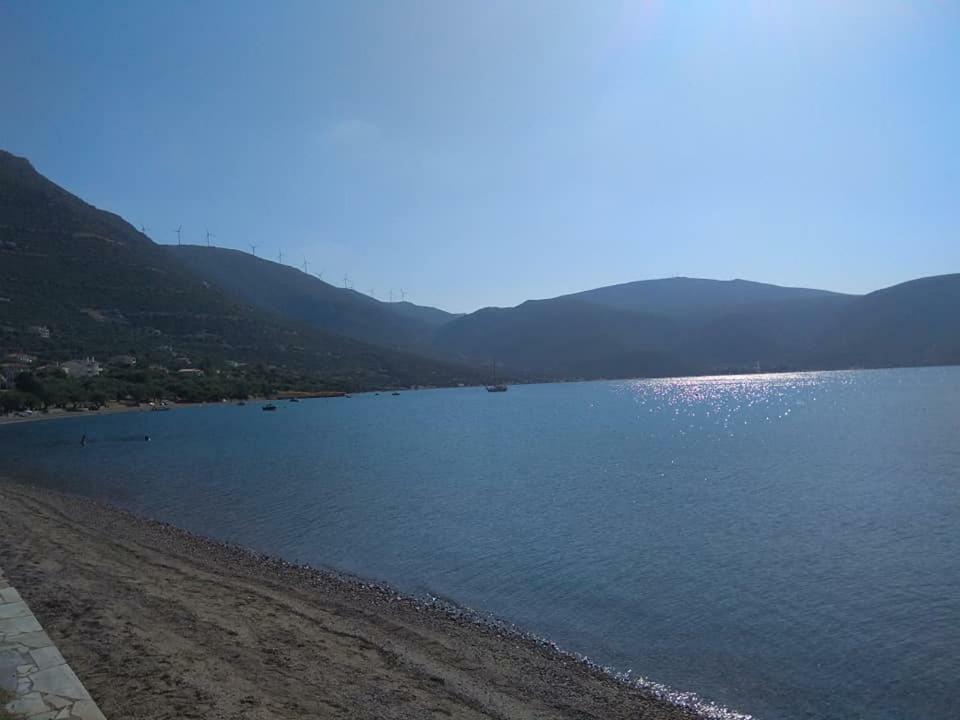 Waterfront Mediterranean Villa Skroponeria Екстериор снимка